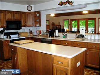 271 Croshaw Road Wrightstown, NJ 08562 - Photo 6 of 12 Kitchen