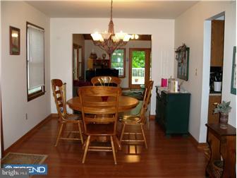 271 Croshaw Road Wrightstown, NJ 08562 - Photo 8 of 12 Dining Room