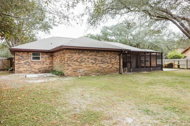 $2,995 | 16 Mariners Lane, Mary Esther, FL 32569