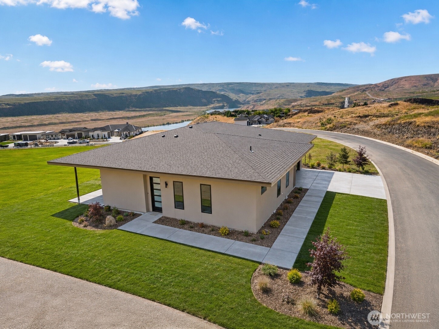 9604 Ridgeview Drive Northwest Quincy, WA 98848 - Photo 2 of 30