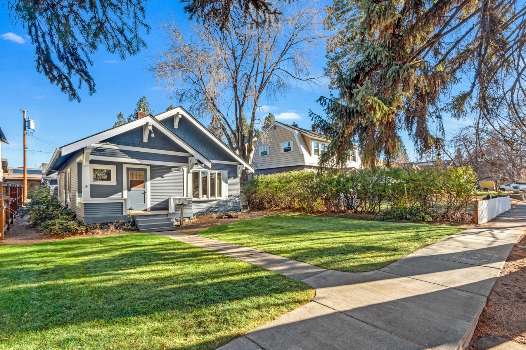 1588 Northwest Awbrey Road Bend, OR 97703 - Photo 2 of 28 batch_OReilly_20231127_2_272019_72ppi