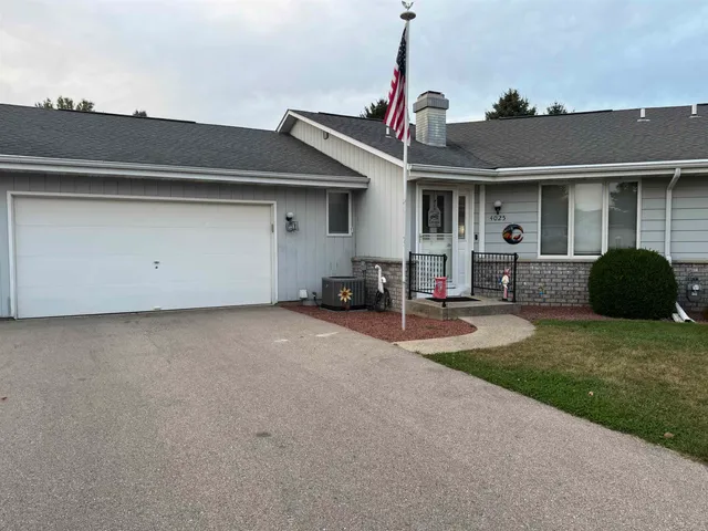 $285,000 | 4025 Mackinac Drive, Janesville, WI 53546