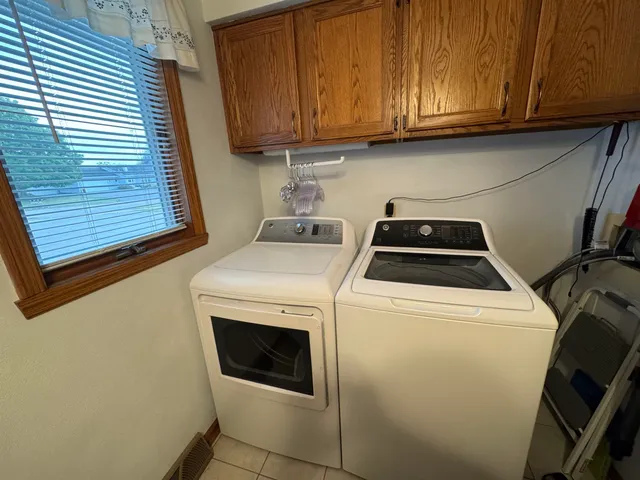 $285,000 | 4025 Mackinac Drive, Janesville, WI 53546