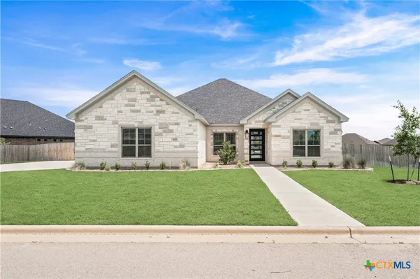 $529,000 | 405 Willow Drive, Troy, TX 76579