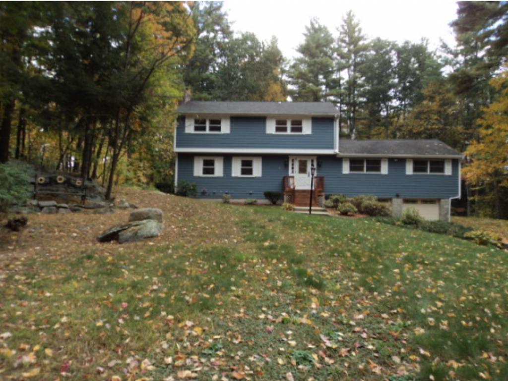 8 Pine Ridge Road Windham, NH 03087 - Photo 1 of 29