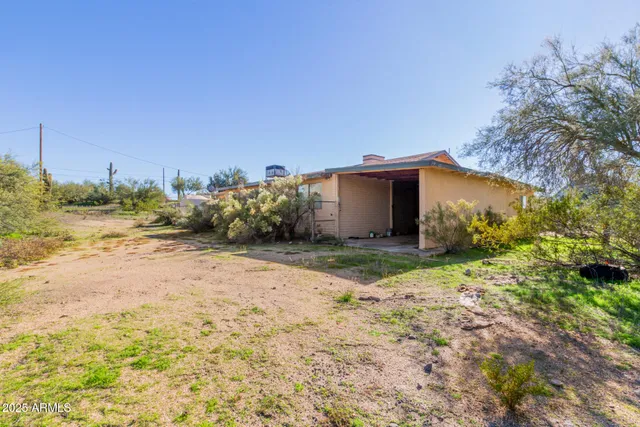 a backyard of a house