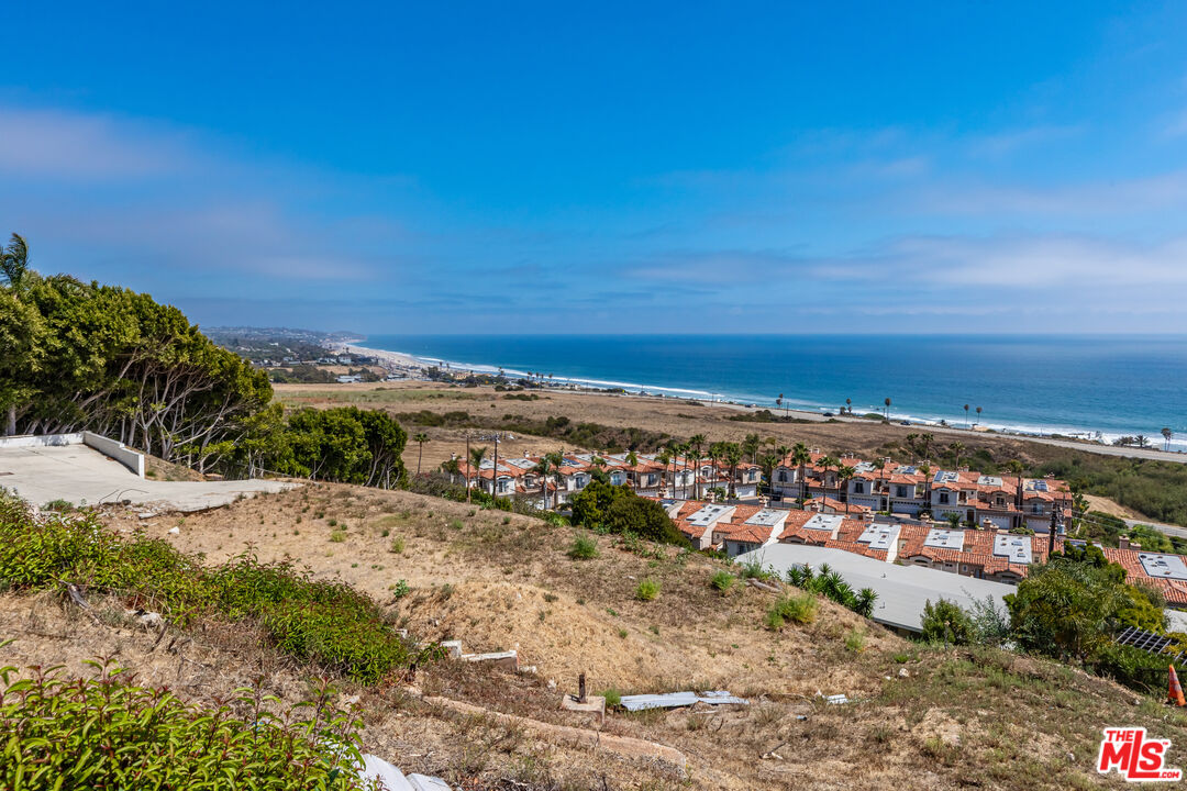 31113 Bailard Road, Unit A Malibu, CA 90265 - Photo 16 of 29