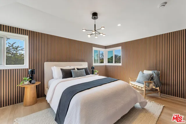 $24,750 | 418 North Bowling Green Way, Los Angeles, CA 90049