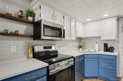 $299,000 | 1885 South Quebec Way, Unit B24, Denver, CO 80231