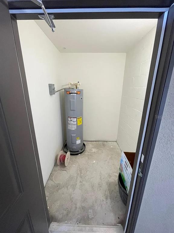17724 Gawthrop Drive, Unit 204 Bradenton, FL 34211 - Photo 47 of 55 a view of water heater room