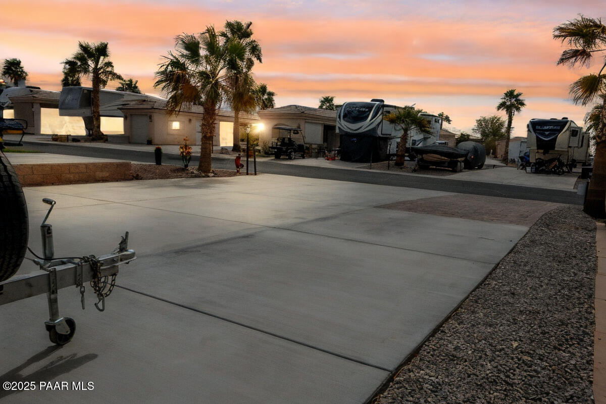 1905 Victoria Farms Road Lake Havasu City, AZ 86404 - Photo 2 of 13 1905VictoriaFarms228-5