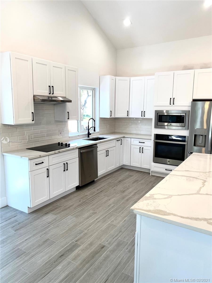 118 Inner Harbour Way Jupiter, FL 33477 - Photo 3 of 23 Gallery Image 3