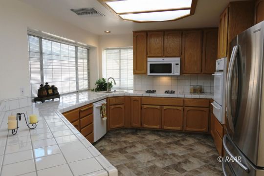 105 Cobria Place Ridgecrest, CA 93555 - Photo 7 of 34