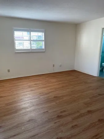 $1,400 | 2600 Southeast Ocean Boulevard Southeast, Unit A5, Stuart, FL 34996