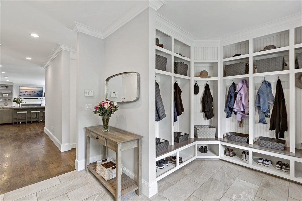 111 Martin Road Concord, MA 01742 - Photo 17 of 42