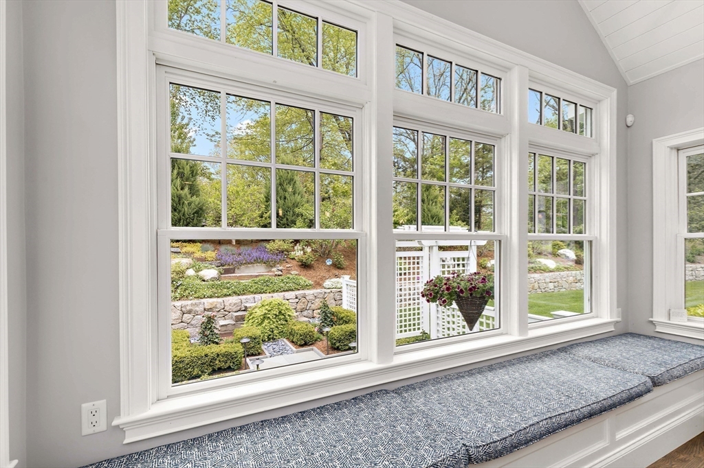 111 Martin Road Concord, MA 01742 - Photo 8 of 42