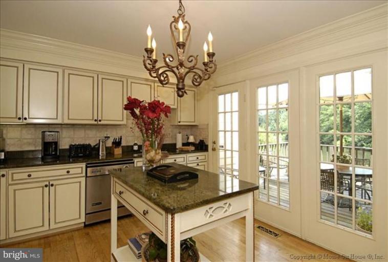 7208 Evans Mill Road McLean, VA 22101 - Photo 3 of 19 Kitchen #2