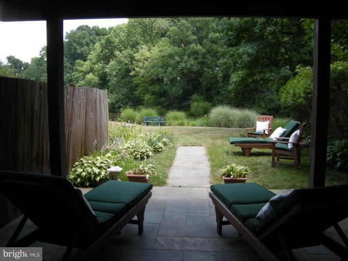 7208 Evans Mill Road McLean, VA 22101 - Photo 4 of 19 Patio