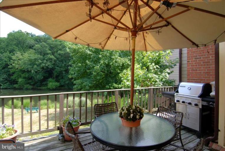 7208 Evans Mill Road McLean, VA 22101 - Photo 8 of 19 Deck