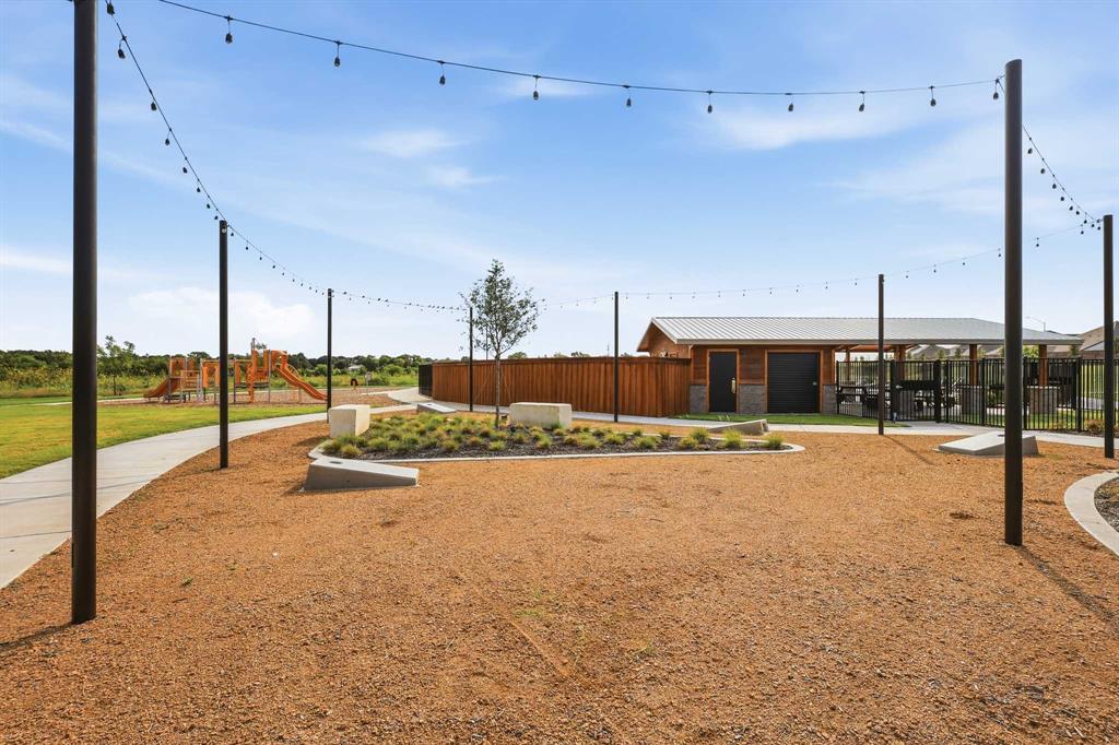 1148 Runway Road Fort Worth, TX 76131 - Photo 11 of 36 Gallery Image 11