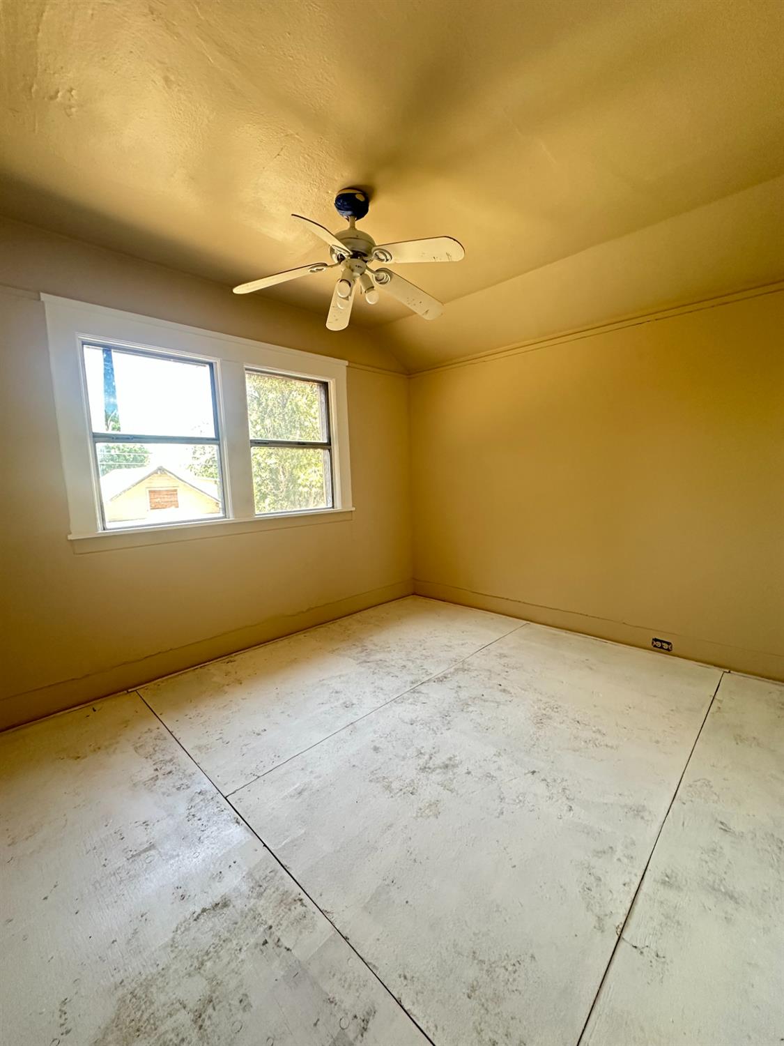 230 North 3rd Street Patterson, CA 95363 - Photo 38 of 70