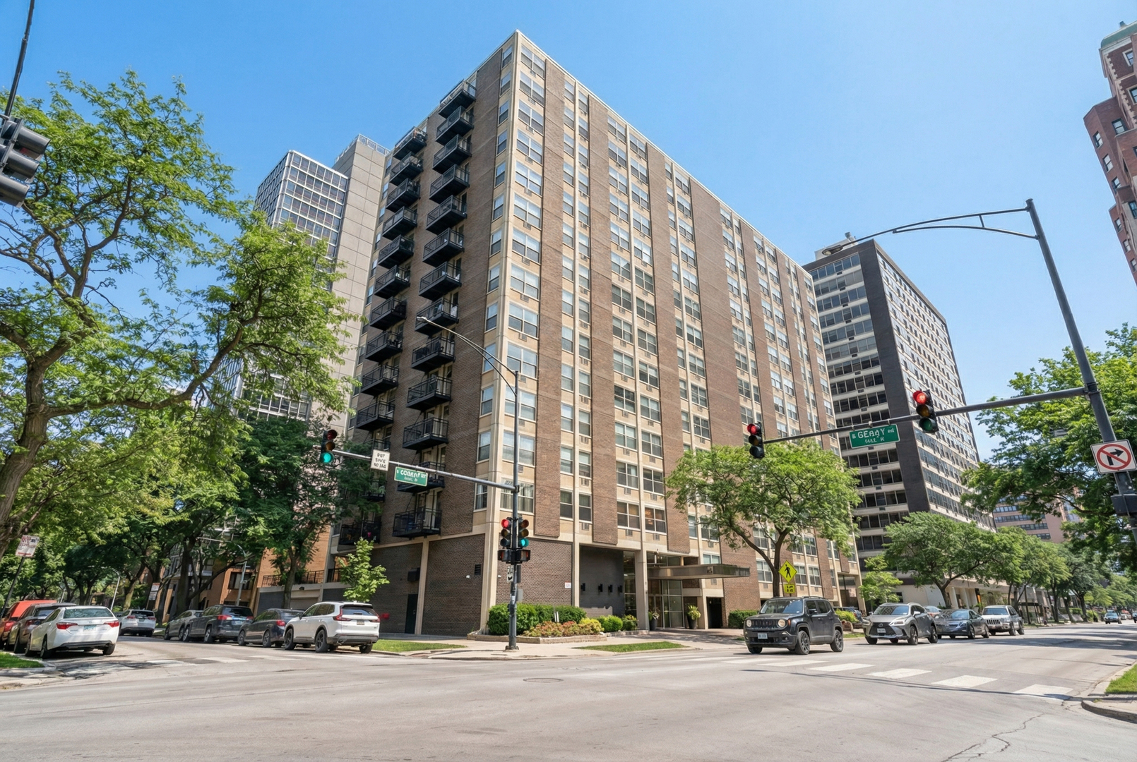 3033 North Sheridan Road, Unit 508 Chicago, IL 60657 - Photo 1 of 22