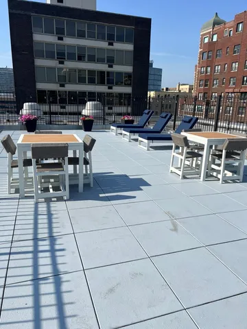 $214,900 | 3033 North Sheridan Road, Unit 508, Chicago, IL 60657