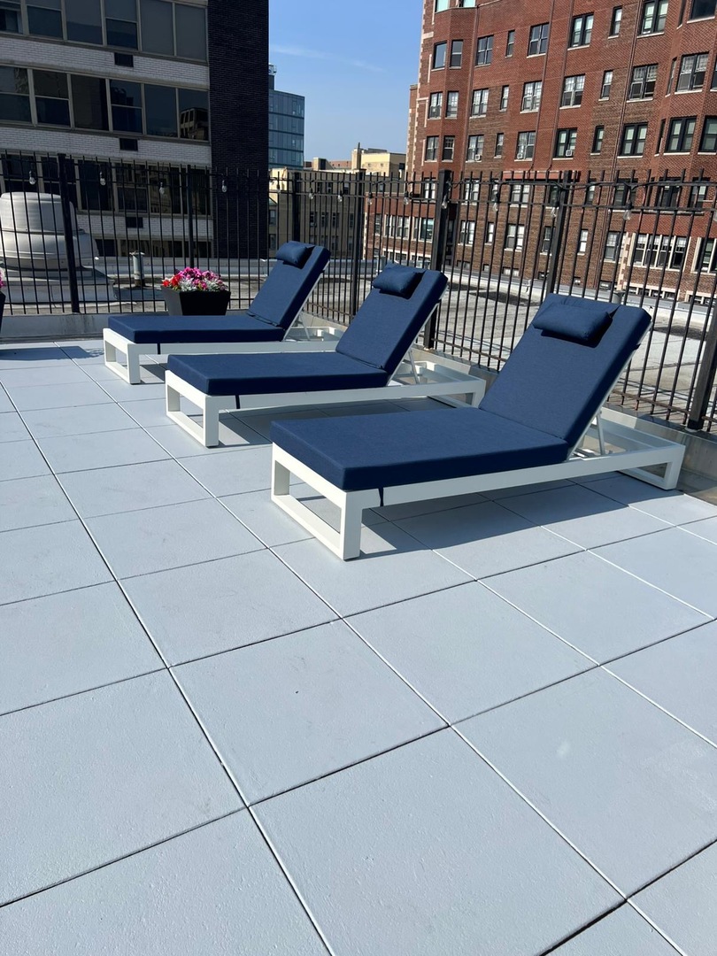 3033 North Sheridan Road, Unit 508 Chicago, IL 60657 - Photo 16 of 22