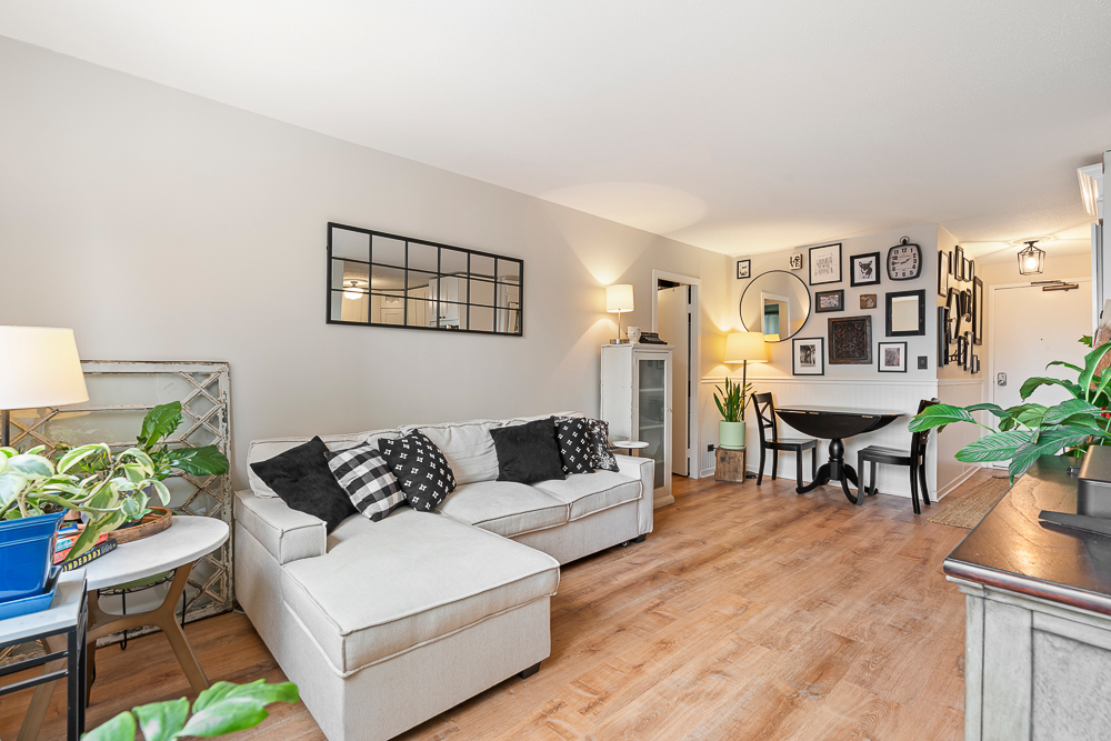 3033 North Sheridan Road, Unit 508 Chicago, IL 60657 - Photo 5 of 22