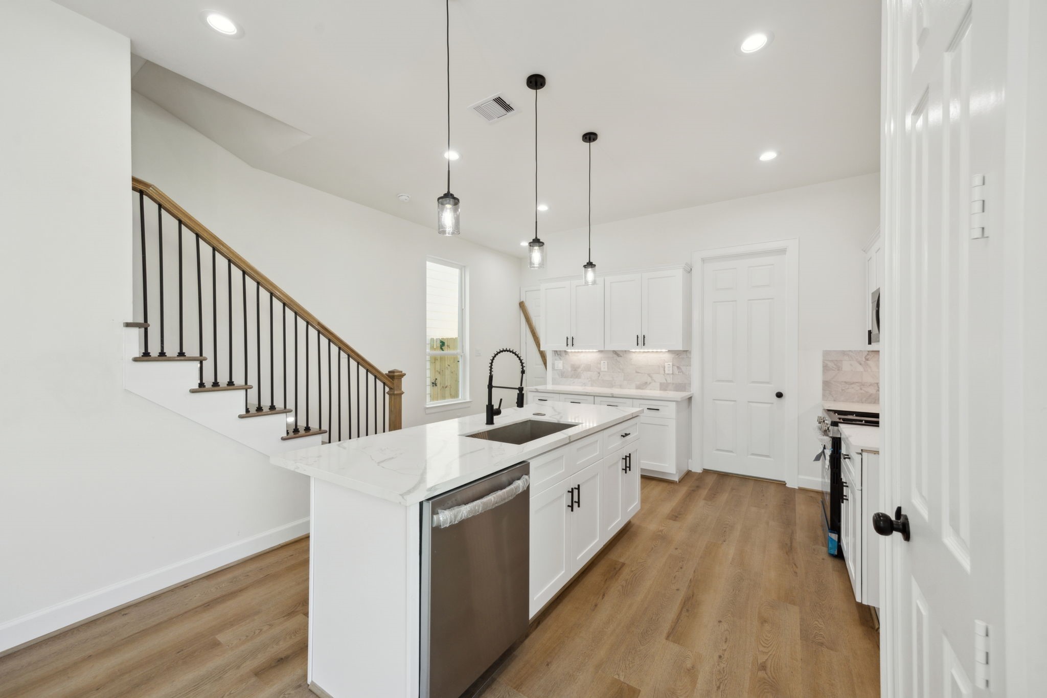 418 Delaware Street Houston, TX 77029 - Photo 12 of 23