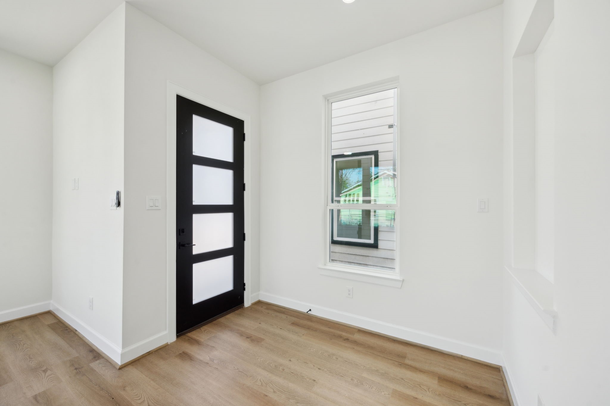 418 Delaware Street Houston, TX 77029 - Photo 4 of 23