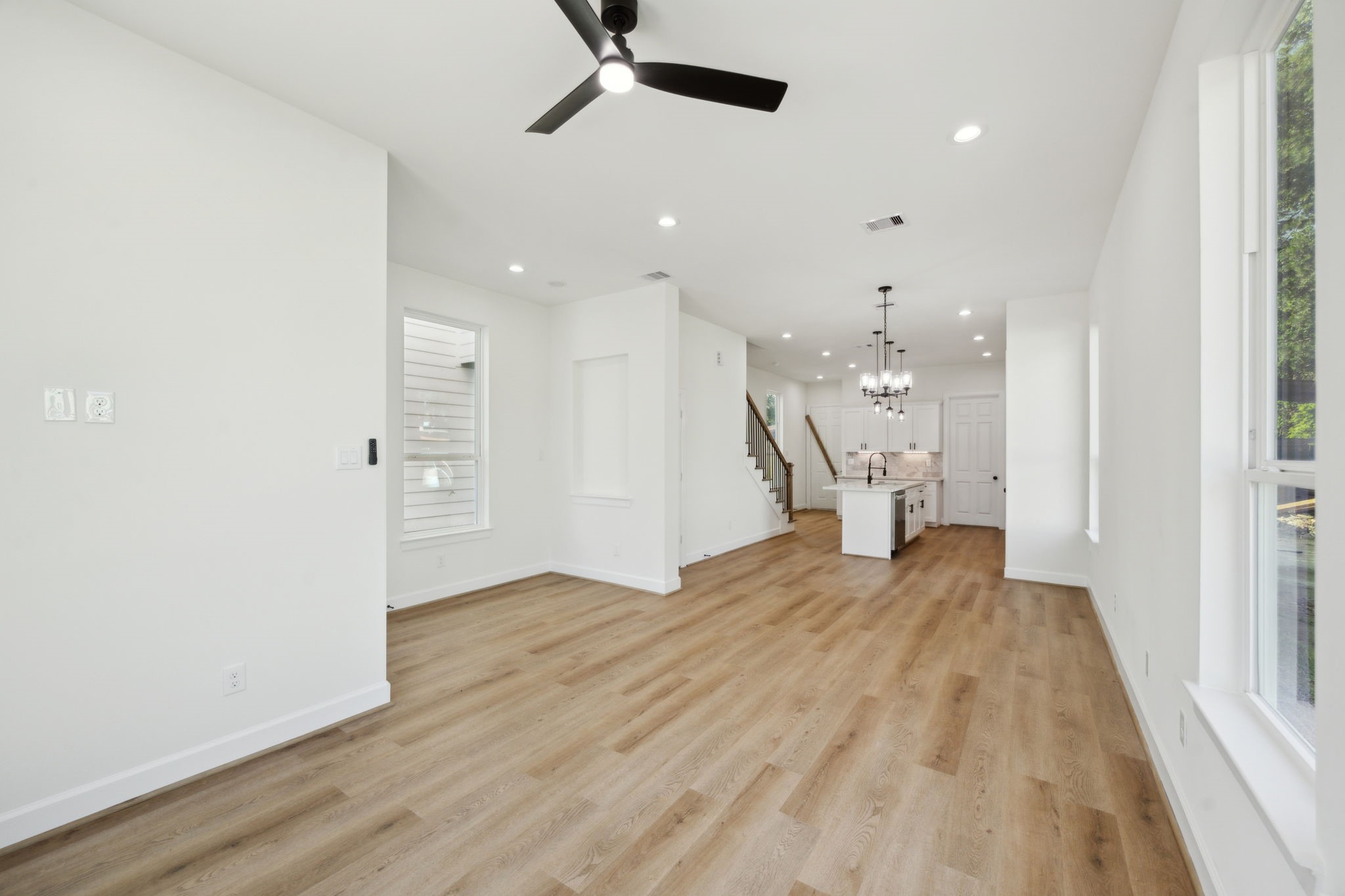 418 Delaware Street Houston, TX 77029 - Photo 5 of 23