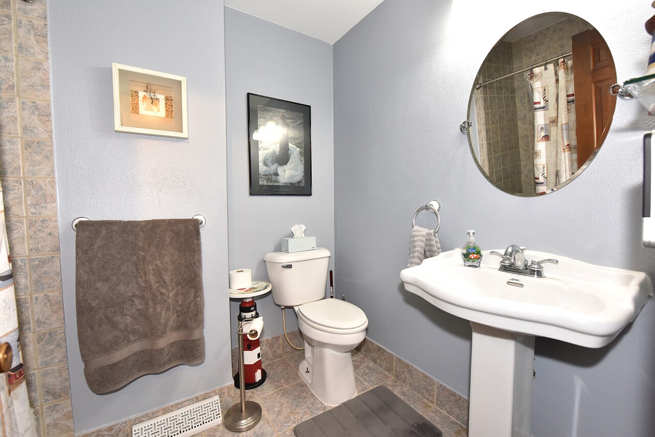 W5675 Sunset Ridge Road Walworth, WI 53184 - Photo 16 of 37 Photo 15