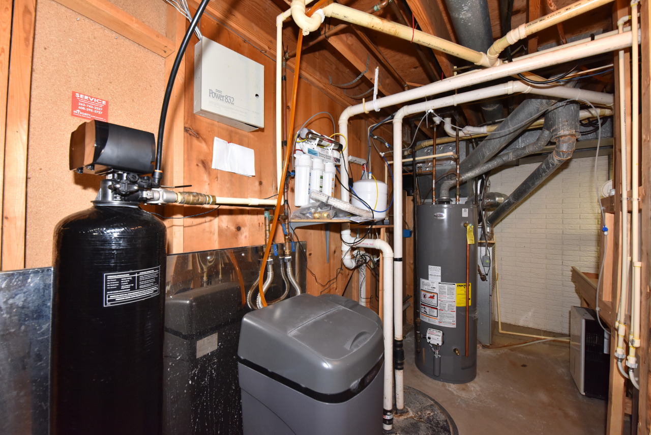 W5675 Sunset Ridge Road Walworth, WI 53184 - Photo 21 of 37 Photo 24