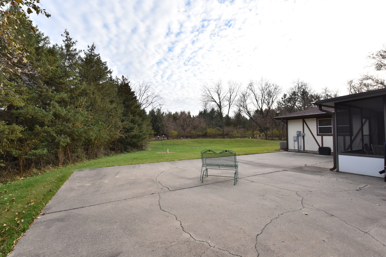 W5675 Sunset Ridge Road Walworth, WI 53184 - Photo 34 of 37 Photo 38