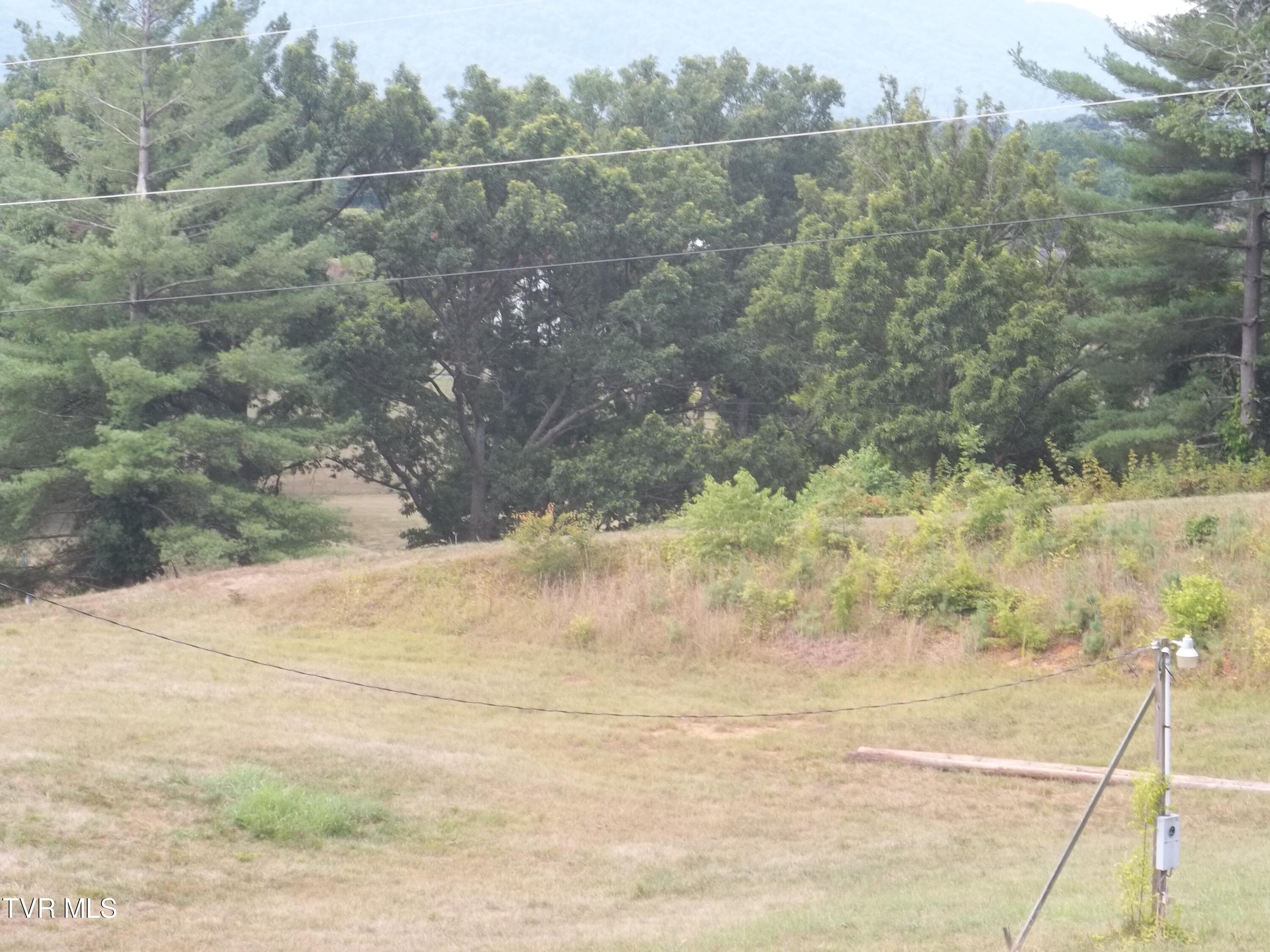 16 Silver Lake Road Church Hill, TN 37642 - Photo 11 of 13 100_1173