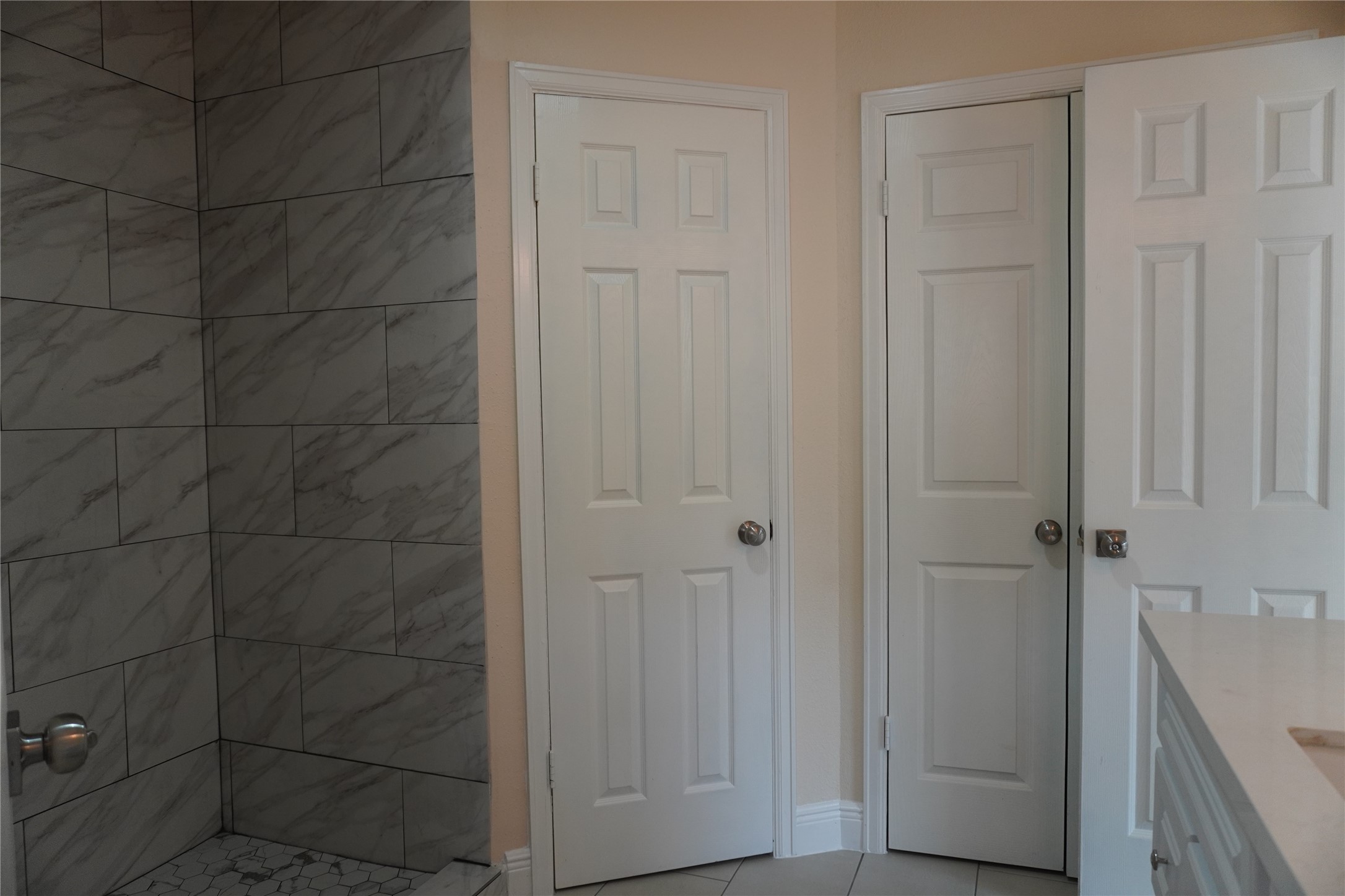 8207 Misty Ridge Lane Houston, TX 77071 - Photo 13 of 27