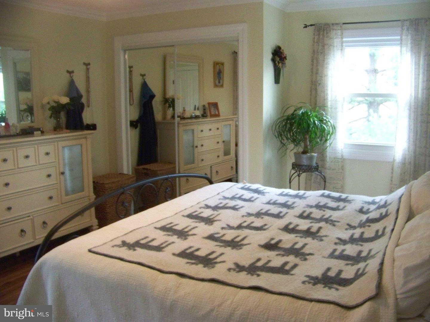322 North Post Road West Windsor, NJ 08550 - Photo 4 of 15 Bedroom - Main