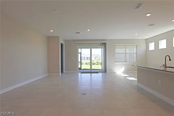 $2,300 | 1220 Mariners View Ter Cape, Cape Coral, FL 33993