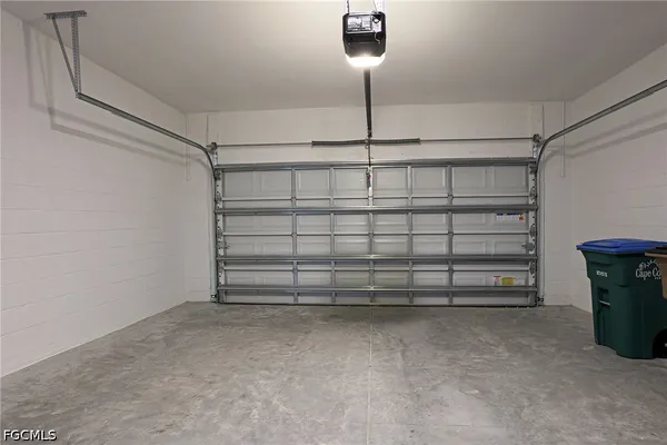 $2,300 | 1220 Mariners View Ter Cape, Cape Coral, FL 33993