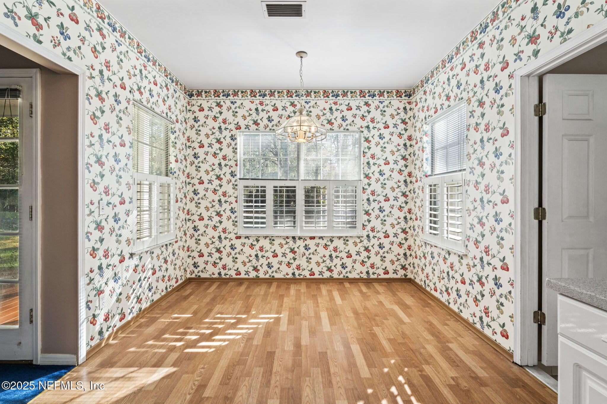 8705 River Park Road St. Augustine, FL 32092 - Photo 25 of 57 a bathroom with a shower