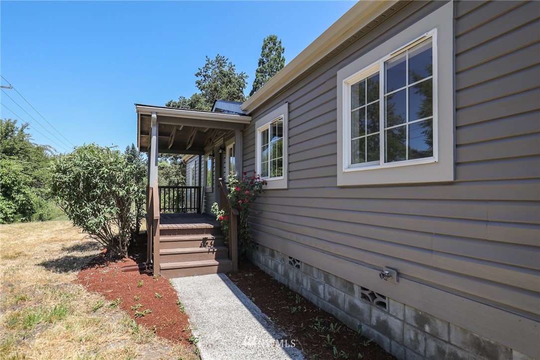 128-1 Leonard Road Onalaska, WA 98570 - Photo 2 of 14 Gallery Image 2