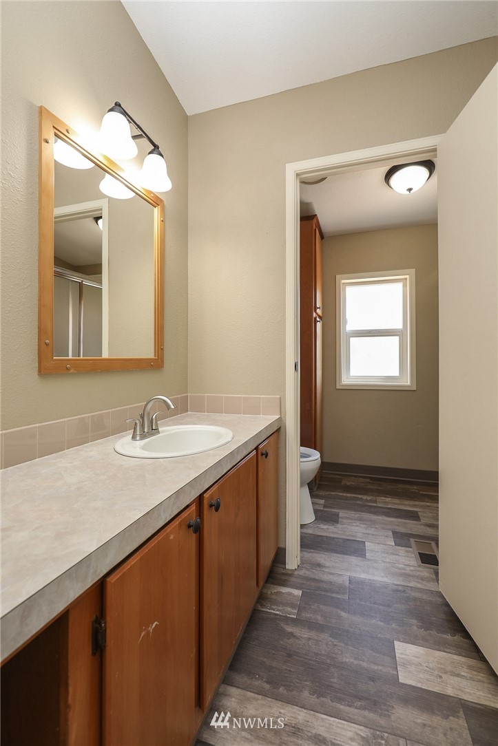 128-1 Leonard Road Onalaska, WA 98570 - Photo 11 of 14 Gallery Image 11