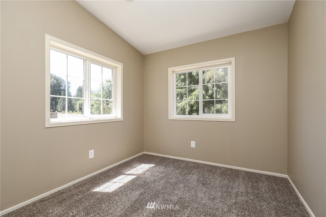 128-1 Leonard Road Onalaska, WA 98570 - Photo 8 of 14 Gallery Image 8
