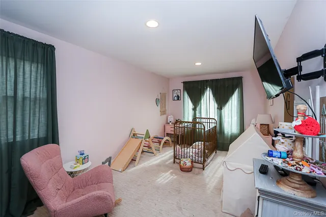 $1,150,000 | 83 Lexington Avenue, Westbury, NY 11590