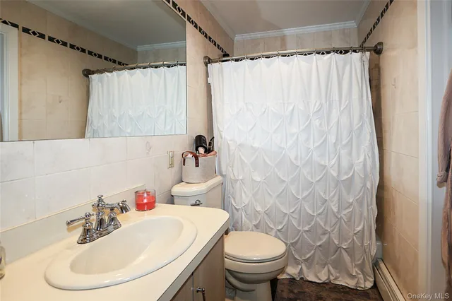 $1,150,000 | 83 Lexington Avenue, Westbury, NY 11590