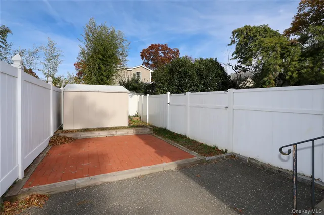 $1,150,000 | 83 Lexington Avenue, Westbury, NY 11590