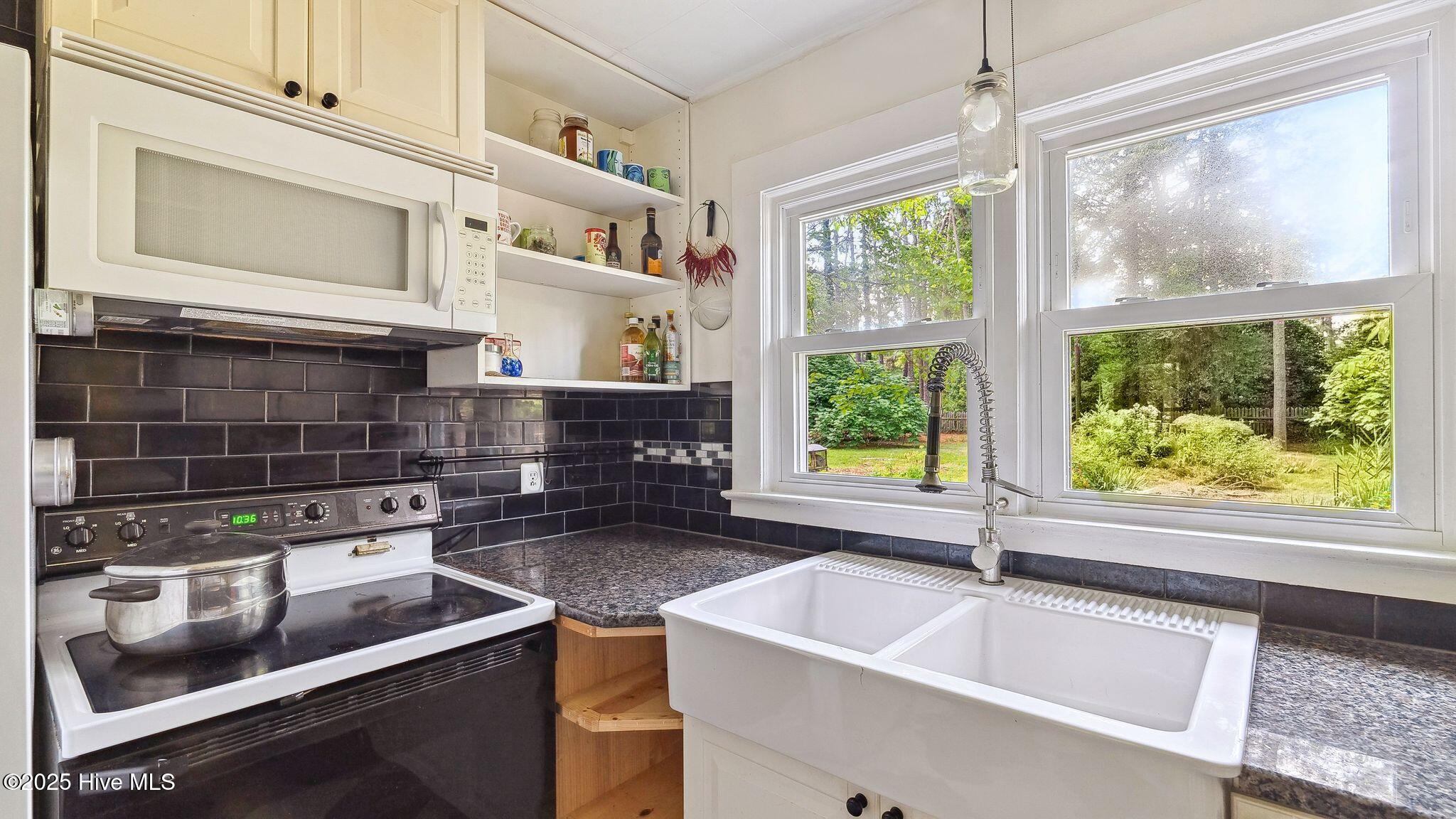 179 Turner Road Pinehurst, NC 28374 - Photo 10 of 29 11_DSC00396 copy