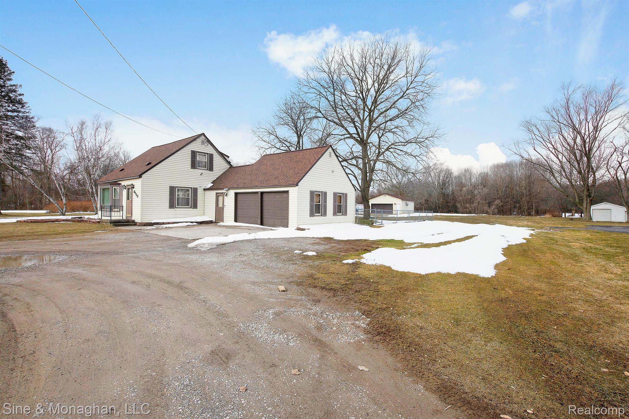 6135 North Genesee Road Flint, MI 48506 - Photo 35 of 45 Front approach