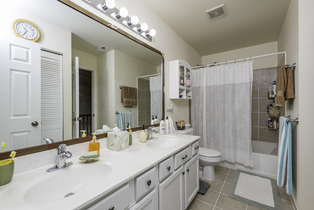 783 South Providence Lane Round Lake, IL 60073 - Photo 17 of 34